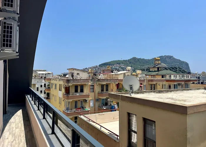 New By Cleopatra * アランヤ