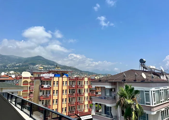 アパート New By Cleopatra *